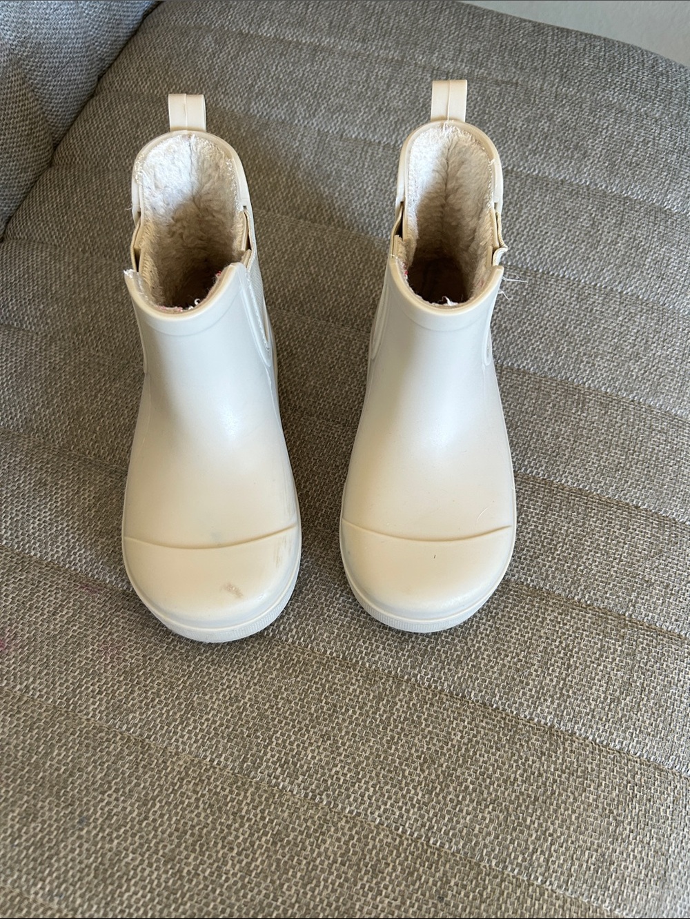 BearPaw Cream Fleece-Lined Kids Short Rain Boots